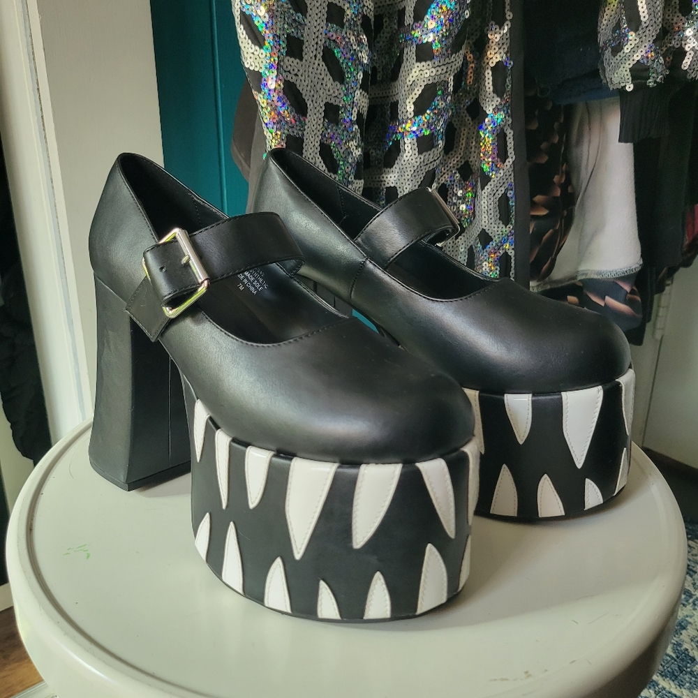 Sugar thrillz monster teeth platform mary janes